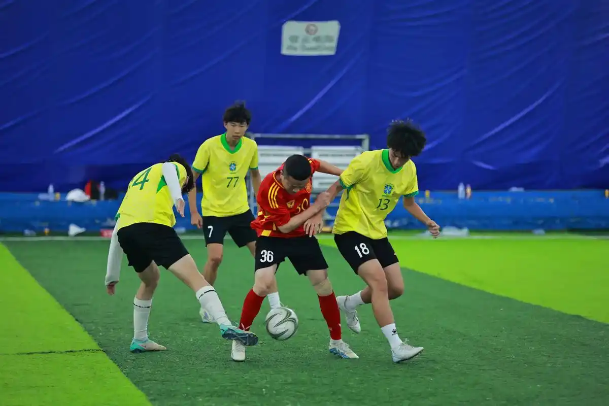法国乙级联赛：巴黎FC VS 格勒诺布尔